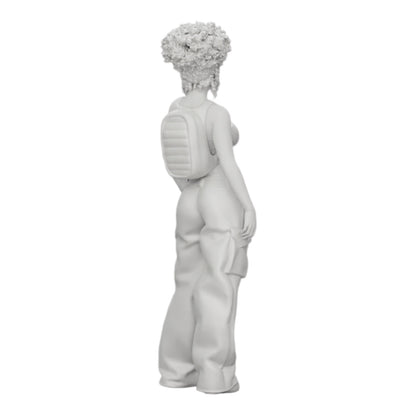 Diorama modelbouw productfoto 0: Vrouw in Hip-Hop stijl met BH en mini-rugzak met krullend haar (Ref Nr. A15)