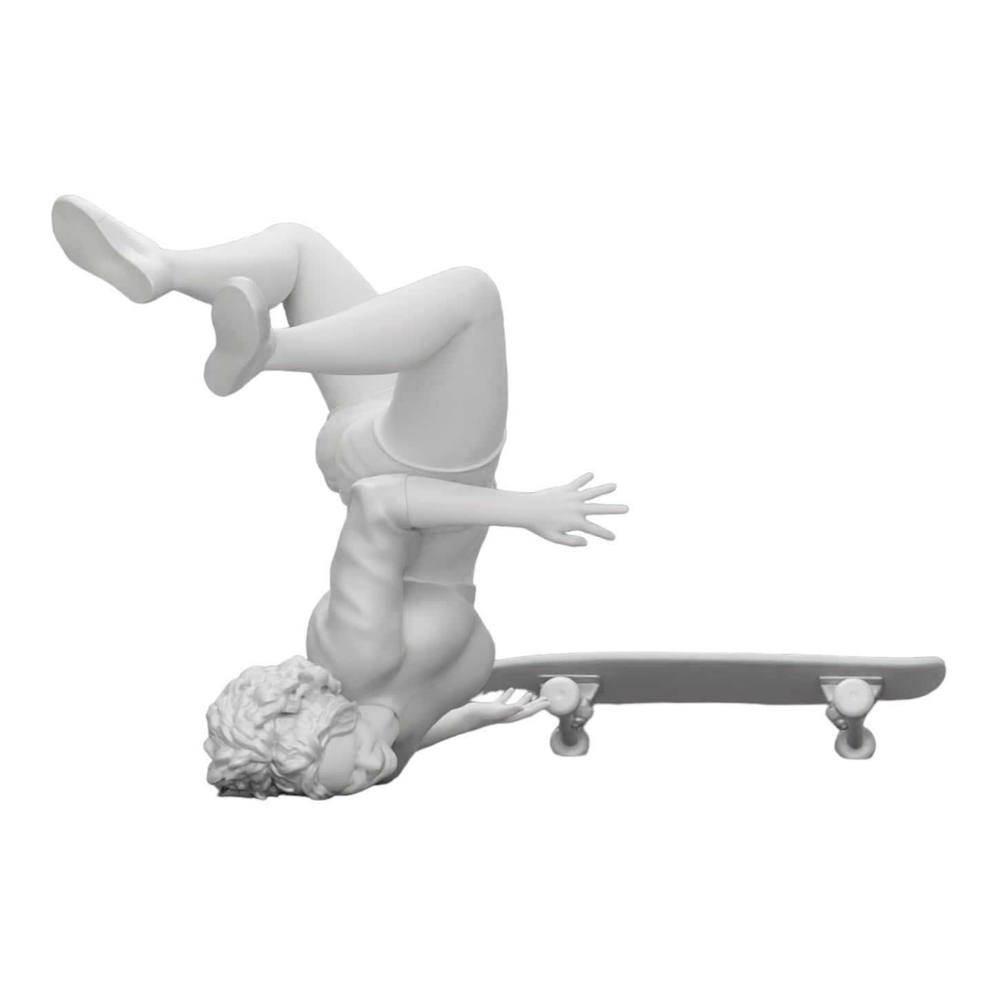 Diorama modelbouw productfoto 0: Meisje met krullend haar valt tijdens het sporten van het skateboard (Ref Nr. A44)
