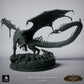 Productfoto Tabletop 28mm Lord of the Print (LotP) 6: Tabletop Fantasy miniaturen set: Black Dragon Hunt - Zwarte draak met jachthonden op een scenische rotsbasis (26_03_A1)