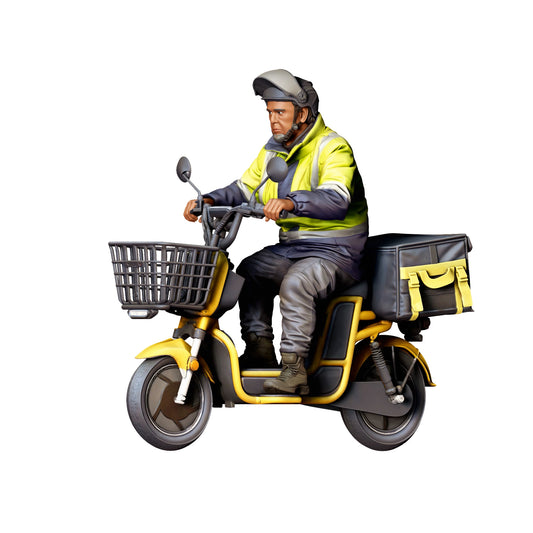 Diorama modelbouw productfoto 1: Zittende figuur: bezorger op motorscooter met mand vooraan & transportbox (ref. nr. 518)
