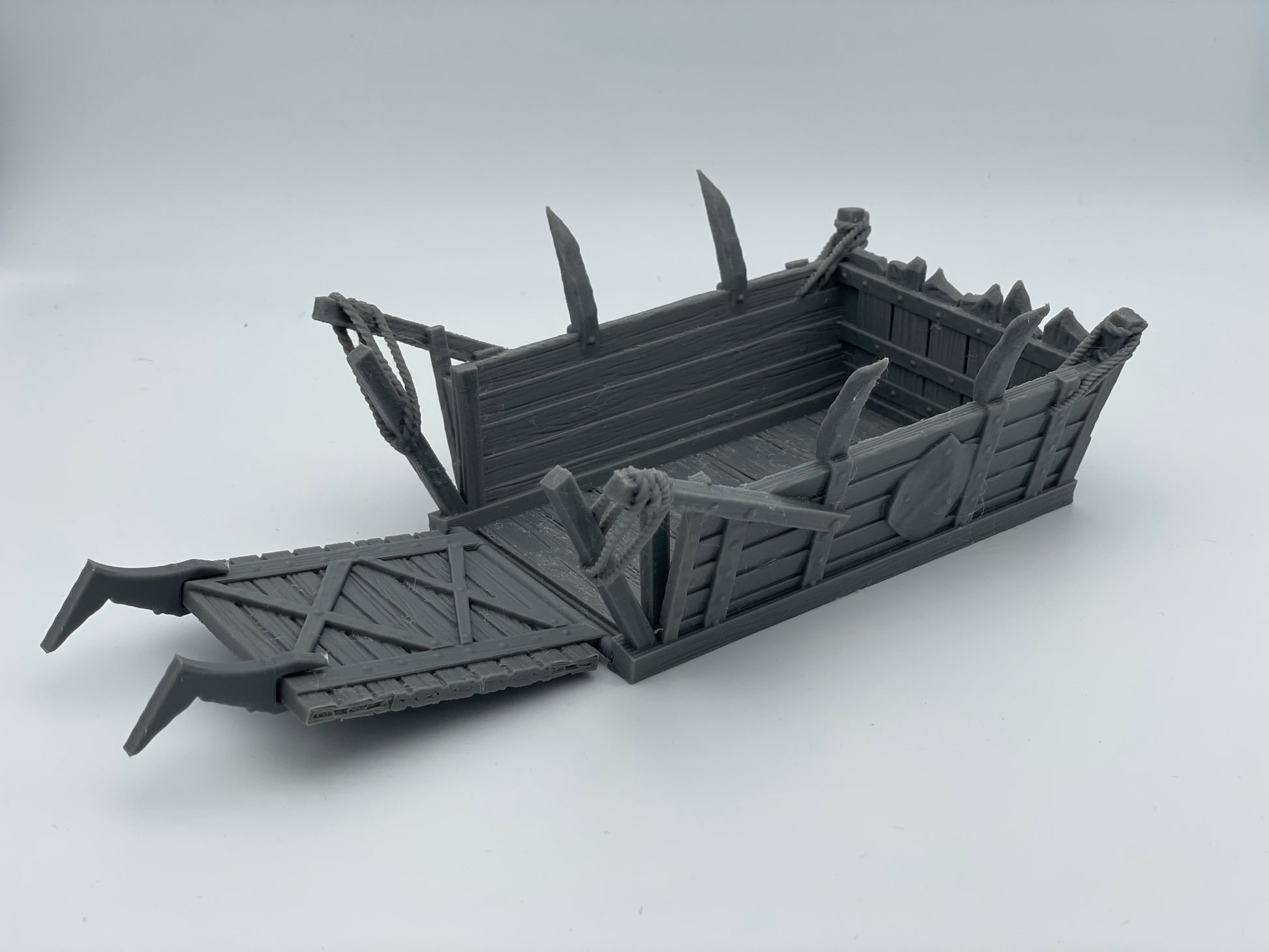Productfoto Tabletop 28mm The Printing Goes Ever On (TPGEO) 0: Kleine landingsboot - Transportboot van de Orks - Vlot voor belegering