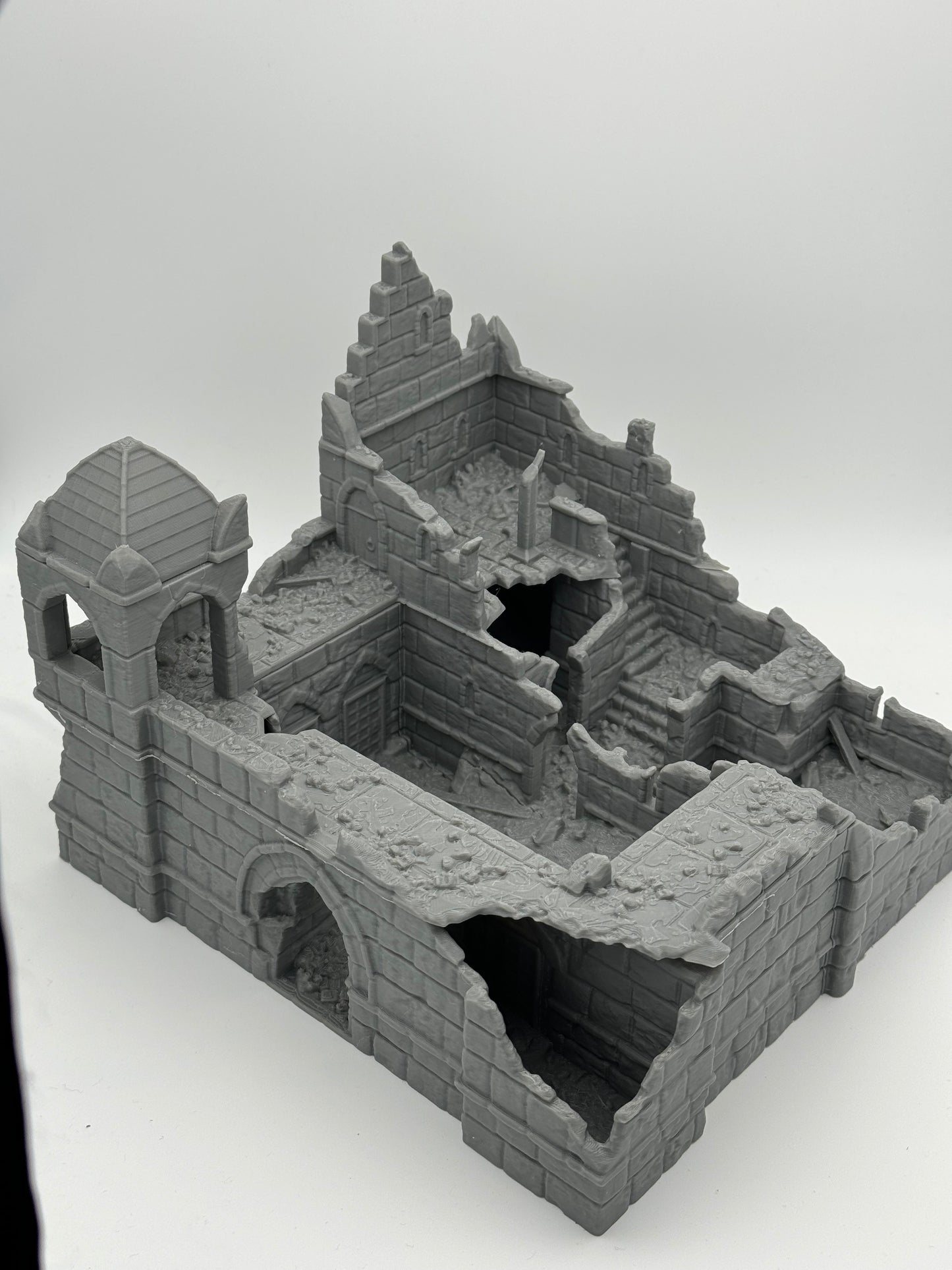 Productfoto Tabletop 28mm The Printing Goes Ever On (TPGEO) 0: Kazerne Ruïnes Ivory City - Gebouw Koninkrijk Gonthan - Kazerne Ruïnes Tabletop Terrain