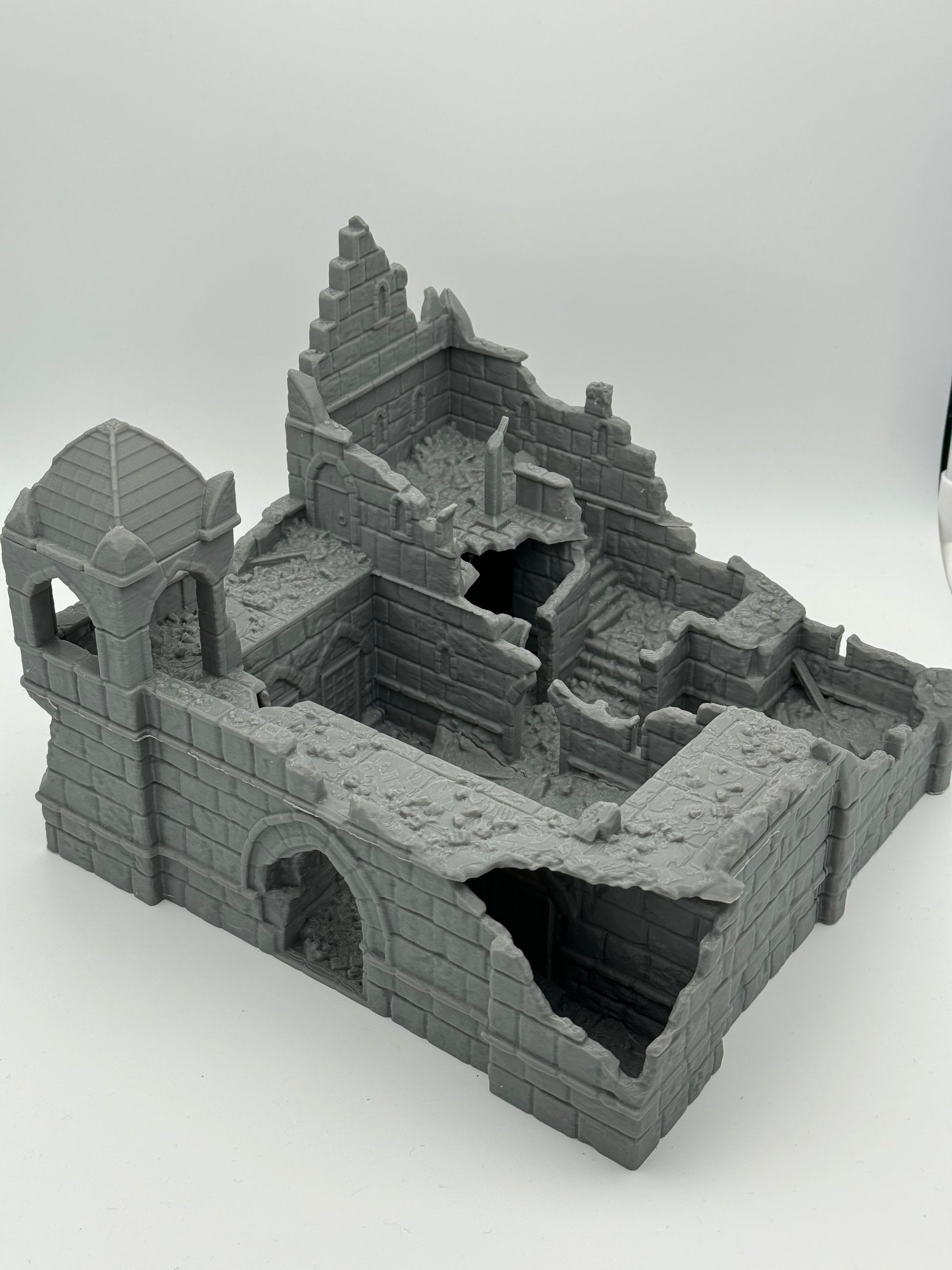 Productfoto Tabletop 28mm The Printing Goes Ever On (TPGEO) 0: Kazerne Ruïnes Ivory City - Gebouw Koninkrijk Gonthan - Kazerne Ruïnes Tabletop Terrain