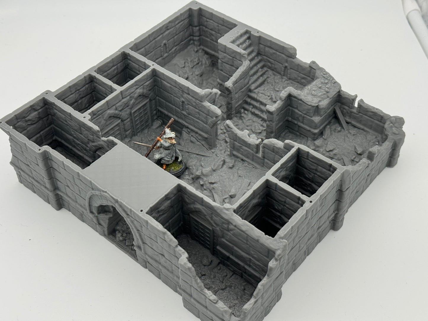 Productfoto Tabletop 28mm The Printing Goes Ever On (TPGEO) 0: Kazerne Ruïnes Ivory City - Gebouw Koninkrijk Gonthan - Kazerne Ruïnes Tabletop Terrain