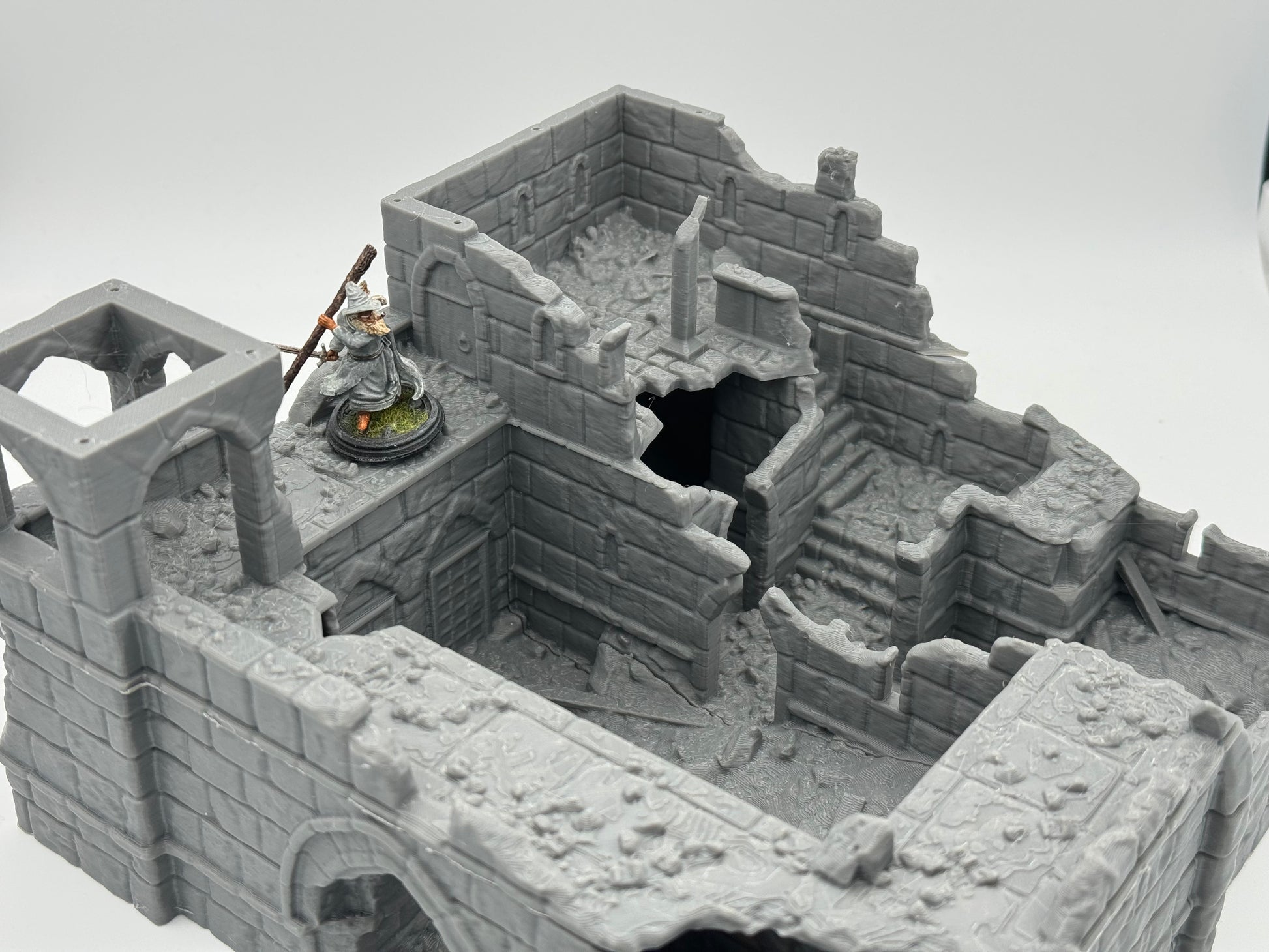 Productfoto Tabletop 28mm The Printing Goes Ever On (TPGEO) 0: Kazerne Ruïnes Ivory City - Gebouw Koninkrijk Gonthan - Kazerne Ruïnes Tabletop Terrain