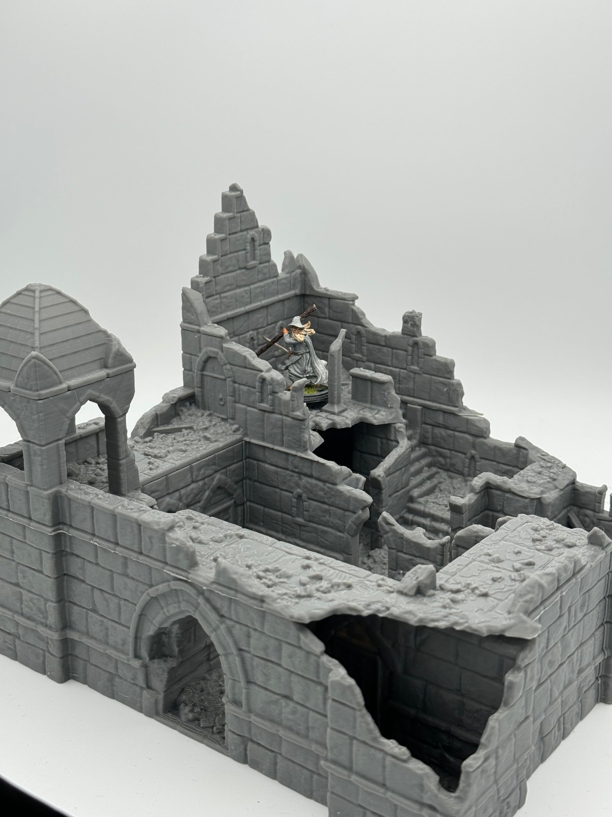 Productfoto Tabletop 28mm The Printing Goes Ever On (TPGEO) 0: Kazerne Ruïnes Ivory City - Gebouw Koninkrijk Gonthan - Kazerne Ruïnes Tabletop Terrain