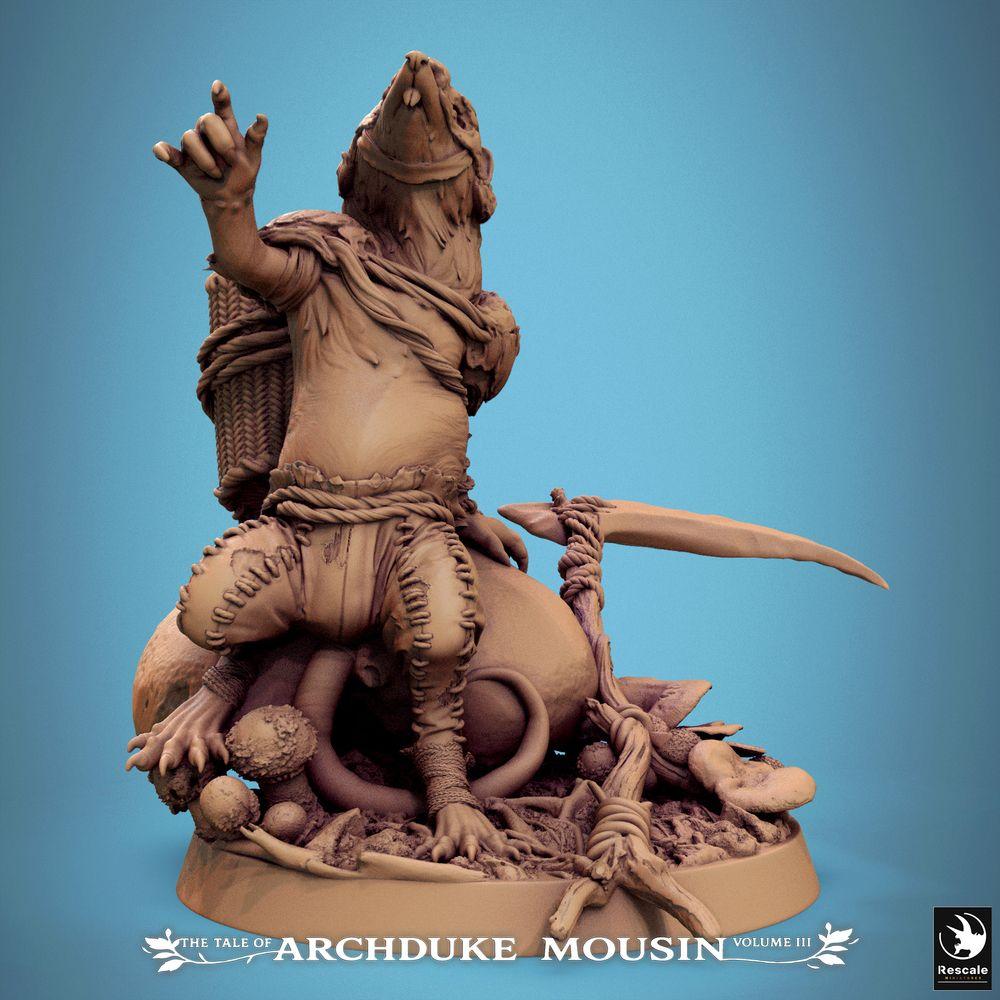 Productfoto Tabletop 28mm Lord of the Print (LotP) 0: Tabletop Miniatuur: Rattenmens Ratfolk Sjamaan/Druïde, Stamleider, Plunderaar/verzamelaar - zittend met zeis, korf-rugzak en paddenstoel-basis (25_07_Q1)