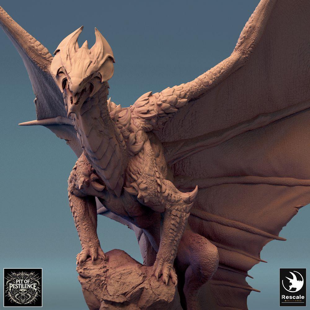 Productfoto Tabletop 28mm Lord of the Print (LotP) 3: Fantasy figuur: Legendarische draak/Dragon op rots-diorama, gevleugeld drakenbeest in springhouding, wyvern-achtig baasmonster (24_08_J)