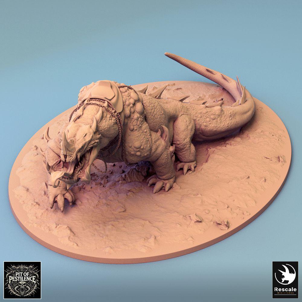 Productfoto Tabletop 28mm Lord of the Print (LotP) 0: Tabletop Miniatuur: Barbarenruiter op moerasbeest - Reptielenmonster oorlogssauriër, oorlogsdier met speer, keten- en zadelpantser (24_08_C2)