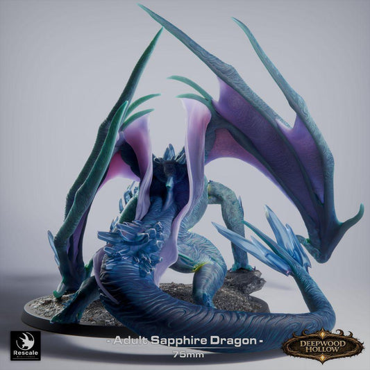 Productfoto Tabletop 28mm Lord of the Print (LotP) 0: Tabletop Miniatuur: Saphirdrache (Sapphire Dragon, volwassen), Kristalldrache, Edelsteen-Draak, Grote Draak, Bossmonster, klaar om te springen, Ademaanval (26_03_C1)