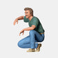 Productfoto Diorama en modelbouw miniatuurfiguur: Zittende man in jeans: Coole gast