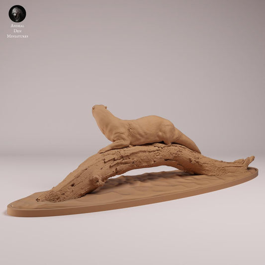 Productfoto dierenfiguur Animal Den Miniatures 0: wilddierenfiguur: reuzenotter - op een boom (26_08_02)