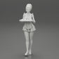 Diorama modelbouw productfoto 11: Diorama-miniatuur: Dienstmeisje met dienblad vol cupcakes, staande figuur (Ref Nr. A48)