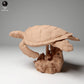 Productfoto dierenfiguur Animal Den Miniatures 0: Zeedierfiguur: Echte karetschildpad - zwemmend (24_05_03)
