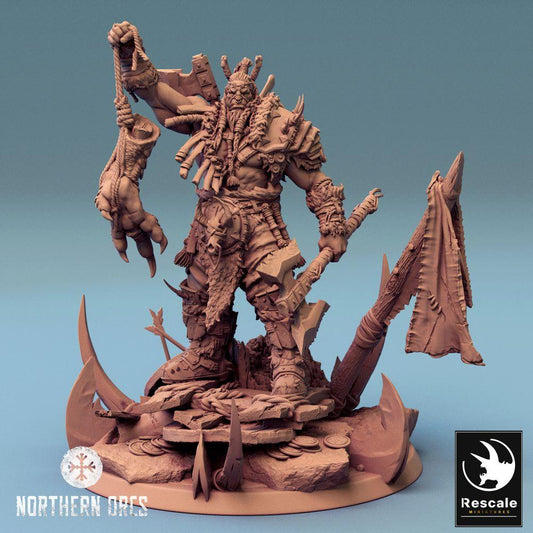 Productfoto Tabletop 28mm Lord of the Print (LotP) 0: Tabletop Miniatuur: Ork Hoofdman Azhrog, Warlord en Trophäenjager met Spaltaxt (24_04_E2)