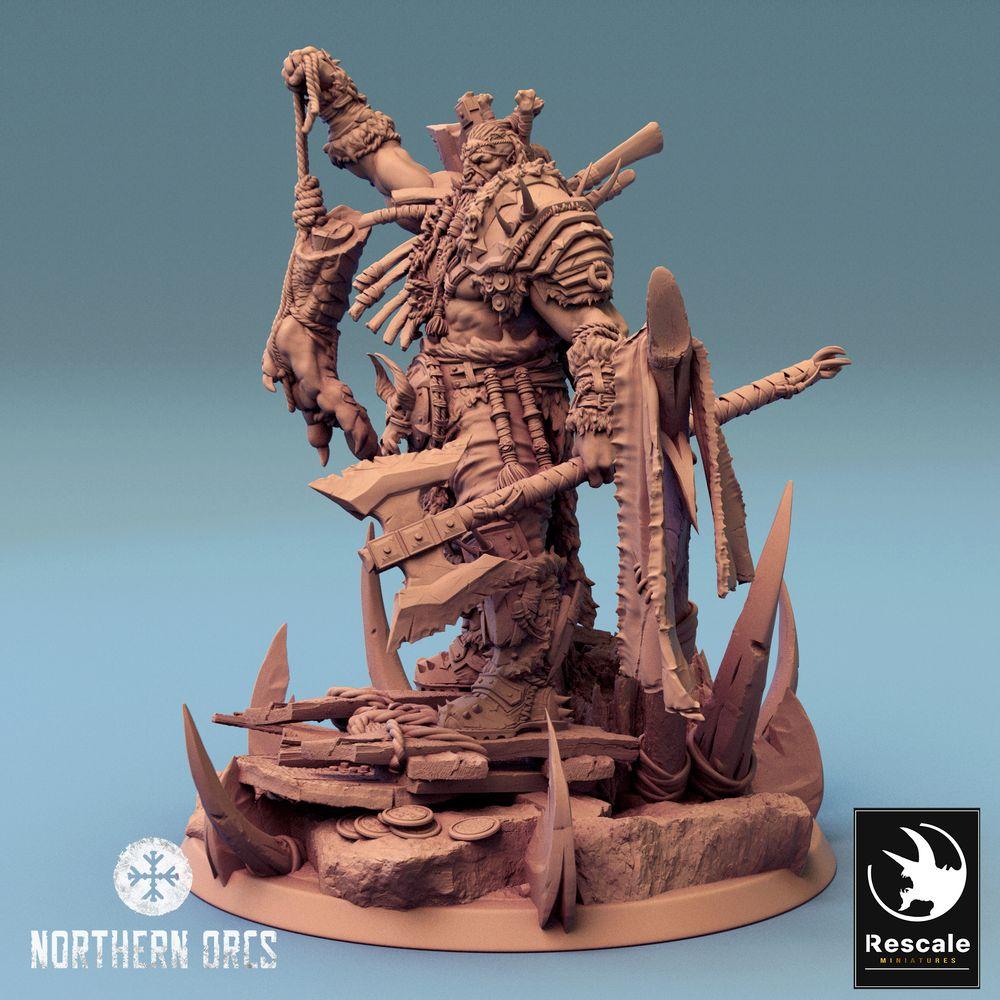 Productfoto Tabletop 28mm Lord of the Print (LotP) 0: Tabletop Miniatuur: Ork Hoofdman Azhrog, Warlord en Trofee Jager met Spaltaxt (24_04_E2)