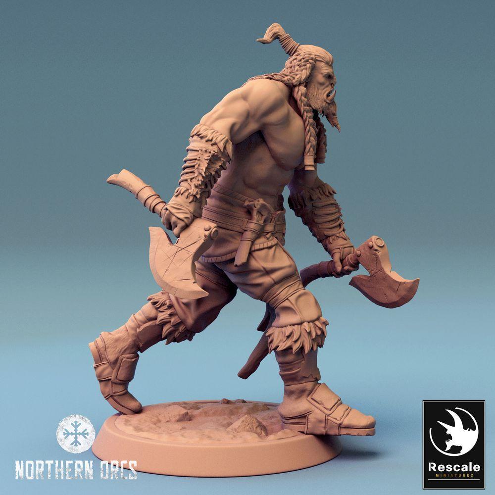Productfoto Tabletop 28mm Lord of the Print (LotP) 0: Tabletop Miniatuur: Ork Krijger met Bijl en Haakzwaard, Orc Berserker, Bijlvechter in de Aanval (24_04_H5)
