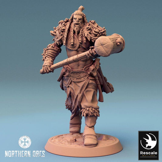 Productfoto Tabletop 28mm Lord of the Print (LotP) 0: Fantasy Figuur: Ork Krijger / Orc Warrior, Berserker en Stammestrijder met Oorlogshamer (24_04_I3)