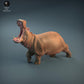 Productfoto dierenfiguur Animal Den Miniatures 4: Wilde dierenfiguur: Boos nijlpaard (21_12_04)