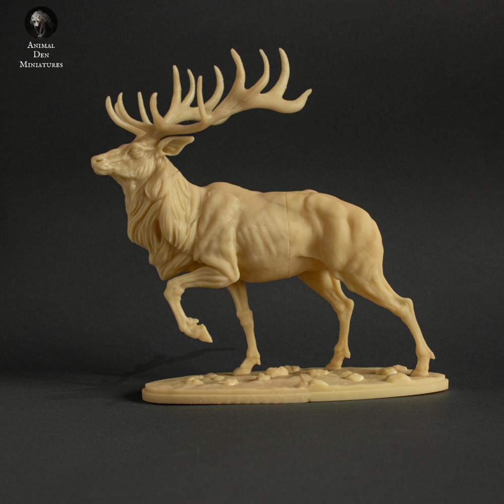 Productfoto dierenfiguur Animal Den Miniatures 2: wildedierfiguur: wapitihert (22_02_02)