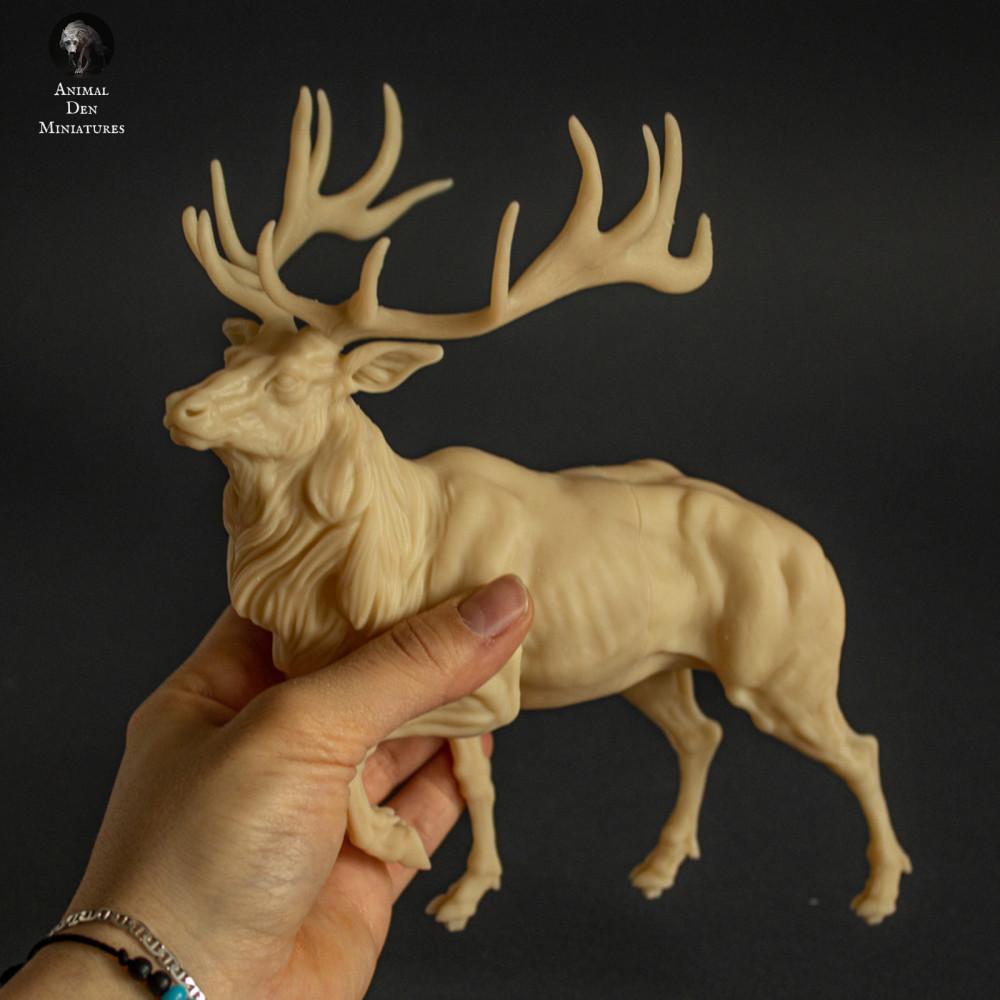 Productfoto dierenfiguur Animal Den Miniatures 5: wilddierenfiguur: wapitihert (22_02_02)