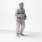 Diorama modelbouw productfoto 4: Historisch diorama figuur: conducteur / kaartjescontroleur met perforator, jaren 1920-1930 (sc09)