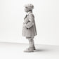 Diorama modelbouw productfoto 1: Historisch diorama figuur: Jonge wachtende met pet en mantel, eind jaren 1920 (sc10)