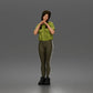Diorama Modellbau Produktfoto 0: Stehende Figur: Frau mit geflochtenem Haar, T-Shirt, Leggings & Sneakers (a194)