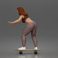 Diorama Modellbau Produktfoto 4: Diorama Figur: Skaterin balancierend auf Skateboard mit Crop-Top & Jogginghose (a170)