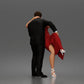 Diorama Modellbau Produktfoto 5: Diorama Figur: Küssendes Tanzpaar in Rückbeuge, Mann im Anzug & Frau im langen Kleid (a193)