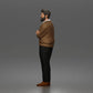 Diorama Modellbau Produktfoto 5: Stehende Figur: Bärtiger Mann mit verschränkten Armen & Strickjacke (a208)