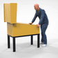 Productfoto diorama en modelbouw miniatuurfiguur: man aan de flipperkast